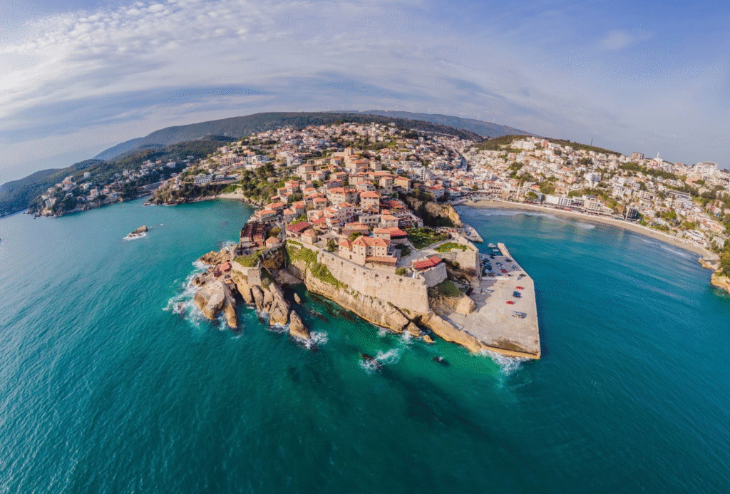 Ky është qyteti i lashtë 2000 vjeçar  quhet  Dubrovniku i vogël 